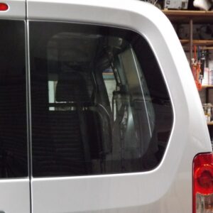 Citroen Berlingo 2009 onward o/s rear door window in green tint